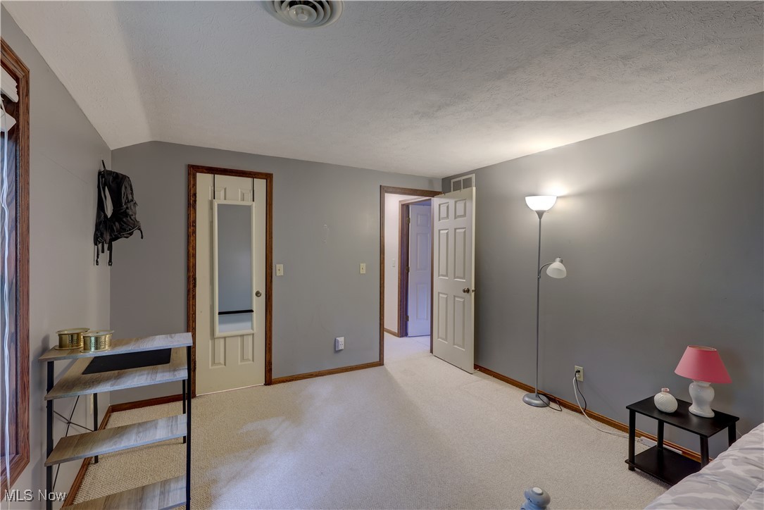 Strongsville, Ohio 44149, United States, 4 Bedrooms Bedrooms, ,4 BathroomsBathrooms,Residential,Active,218333