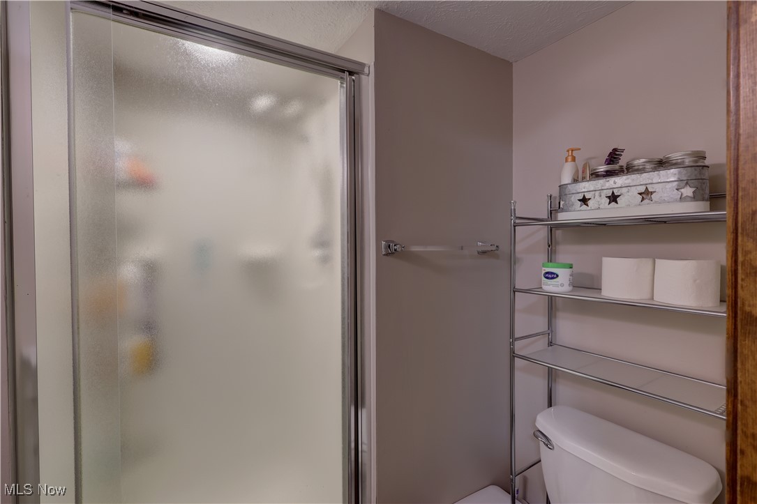 Strongsville, Ohio 44149, United States, 4 Bedrooms Bedrooms, ,4 BathroomsBathrooms,Residential,Active,218333