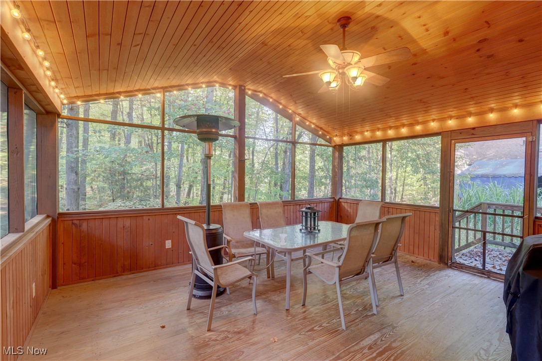 Strongsville, Ohio 44149, United States, 4 Bedrooms Bedrooms, ,4 BathroomsBathrooms,Residential,Active,218333