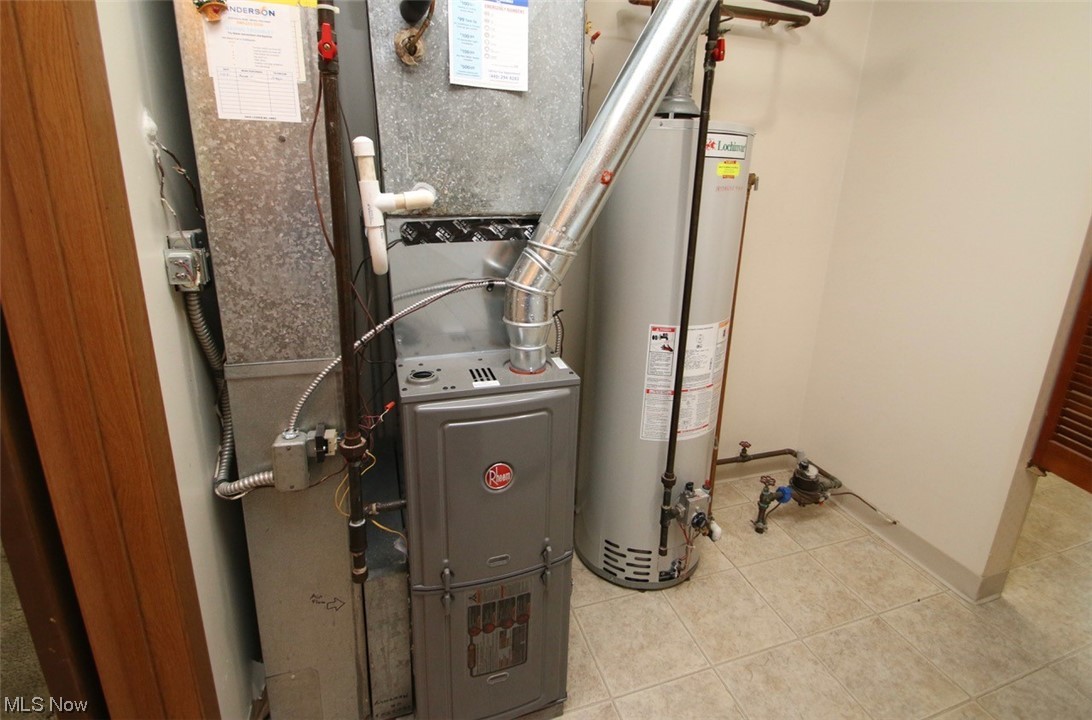 Country Scene Condo - Residential