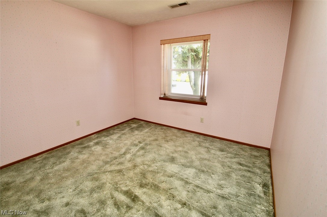 Country Scene Condo - Residential