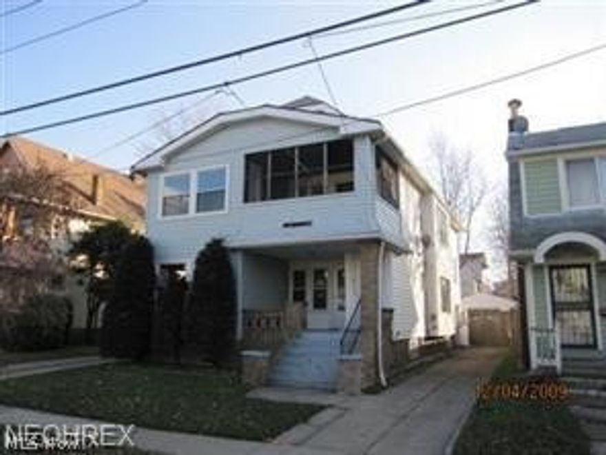 Immaculate 2 family home that is fully occupied!