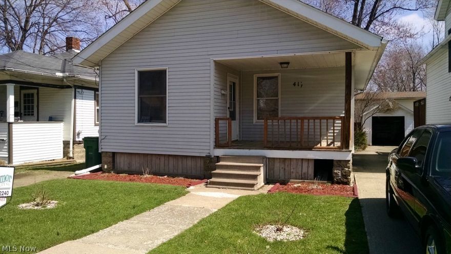 Perfect rental or apartment alternative. New roof 11,2014, hot water tank 1/2015.  Siding, windows and door done in the last 15 years. House has potental, needs TLC. Motivated seller. Was rented for $600/mo.