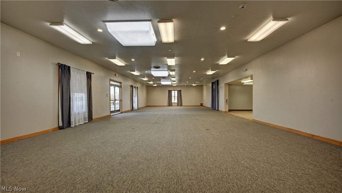14232 Lincoln Way E