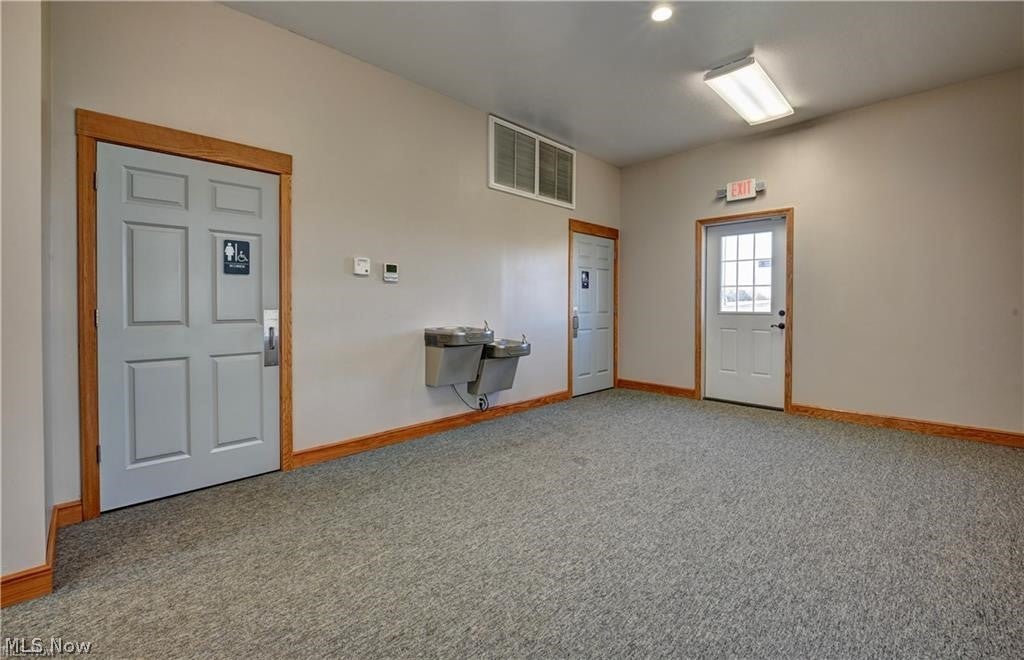 14232 Lincoln Way E