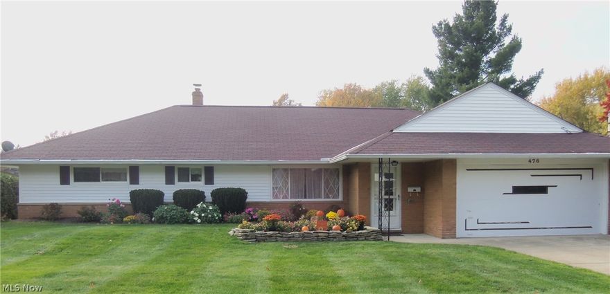 Immaculate Vinyl Sided Ranch with 3 Bedrooms & 2 Full Baths!  Very Spacious Throughout, Nice Open Floor Plan.  3 Good Size Bedrooms with Double Closets.  Master Bedroom with it's Own In Suite Full Bath w/ Shower.  Large Inviting Living Room & Dining Room Freshly Painted with Neutral Carpeting.  Nice Eat In Kitchen w/ Lots of Cabinet Space, Dishwasher, Wall Oven & Cook Top.  Nice Bright Family Room w/ Slider Door out to Backyard.  Large Laundry Room with Storage Cabinets and Commode.  2 Car Attached Garage, Vinyl Windows Throughout, Roof, Furnace & Central Air appear to be in Great Shape. Beautiful Big Backyard w/ Large Patio & Storage Shed.  Great Location and Easy Access to Highways and Shopping.  Must See!