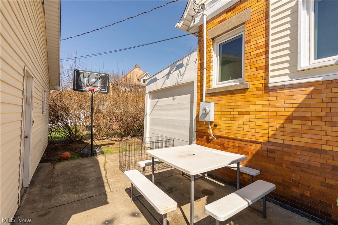 Dover Land & Improv Co S - Residential