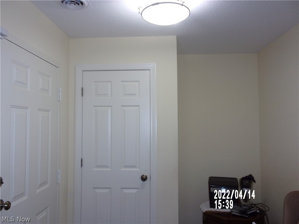 Silver Stone Condo - Residential