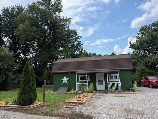 12 HEMLOCK ST, ELIZABETH, WV 26143 - Image 5d56c16b0a3f2c8cbbde7ef49f7f373f/2741567555