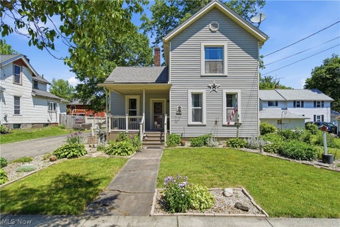 Homes For Sale - 311 E Highland Avenue<br/> Ravenna, OH 44266