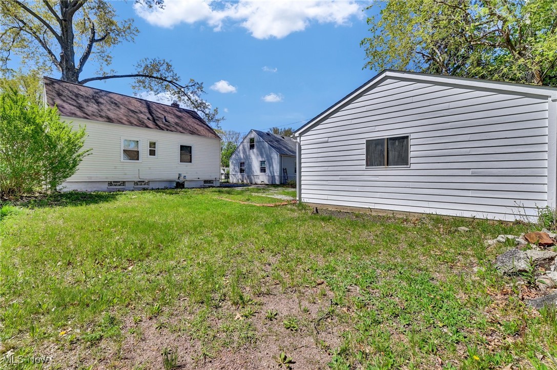 27840 Knickerbocker Road, Bay Village, Ohio image 33