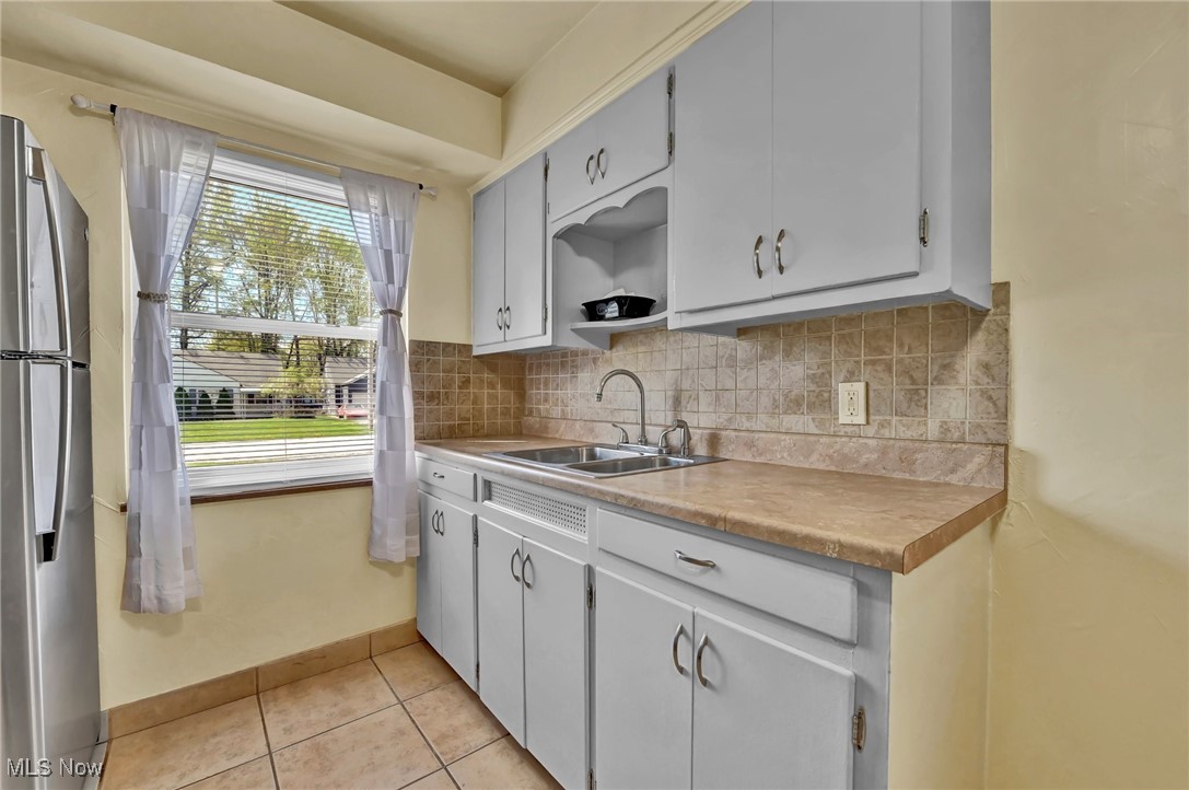 27840 Knickerbocker Road, Bay Village, Ohio image 11