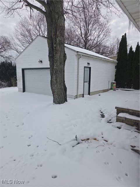 Tiny photo for 503 N Dunlap Avenue, Youngstown, OH 44509 (MLS # 5179385)