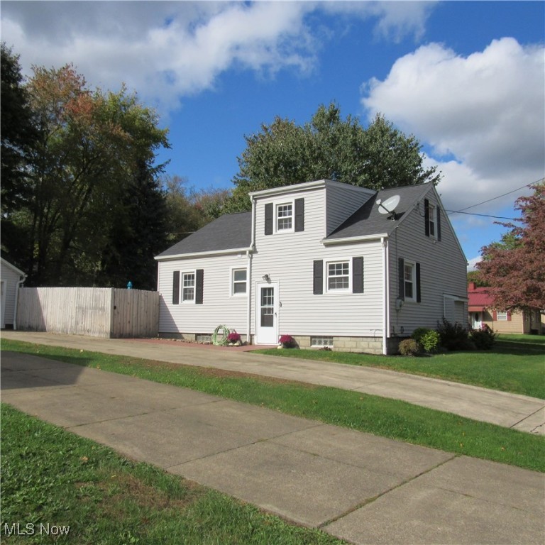 46 Kenmore Avenue, Barberton, Ohio image 1