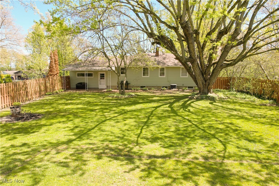 132 Forest Hill Drive, Amherst, Ohio image 23