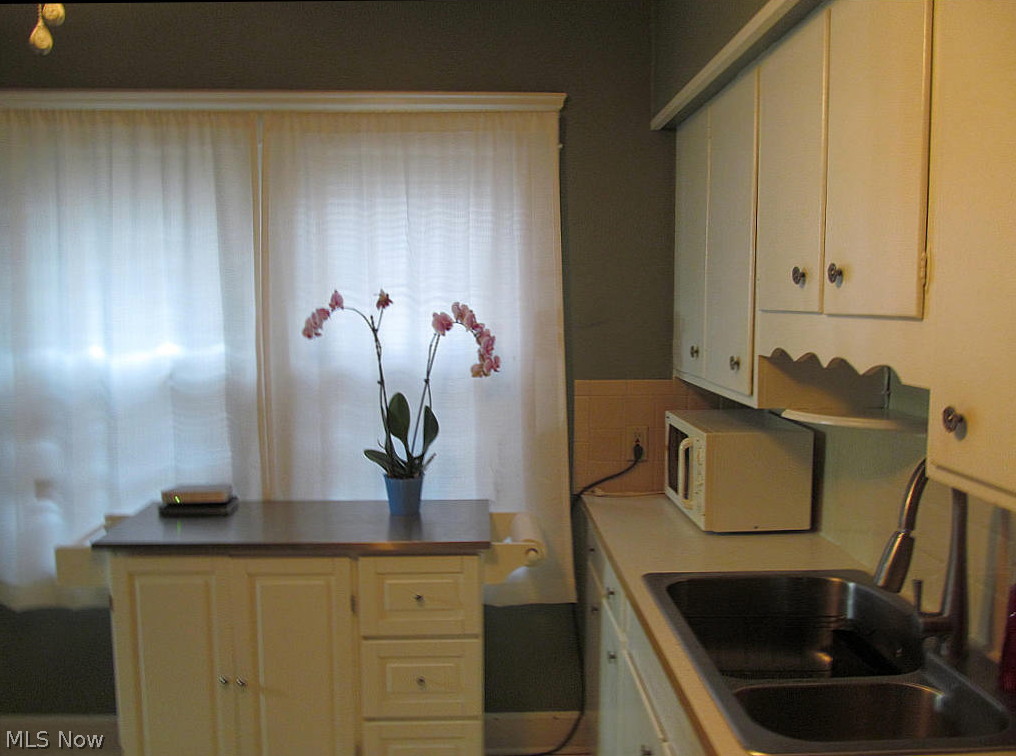 Edgewater Land Co - Residential Income