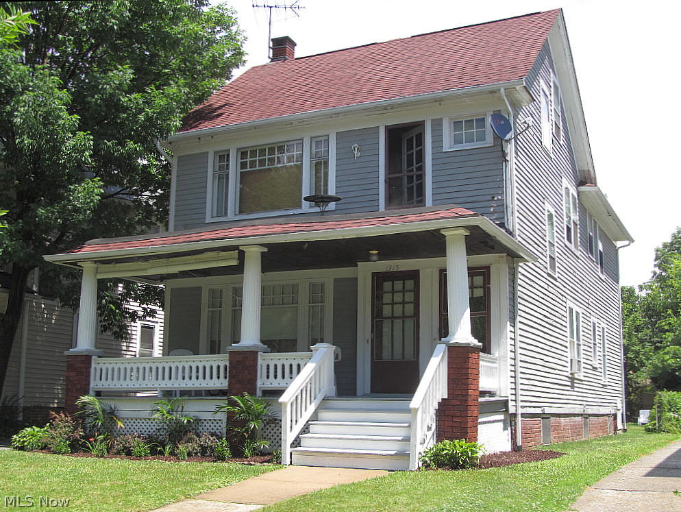 Edgewater Land Co - Residential Income