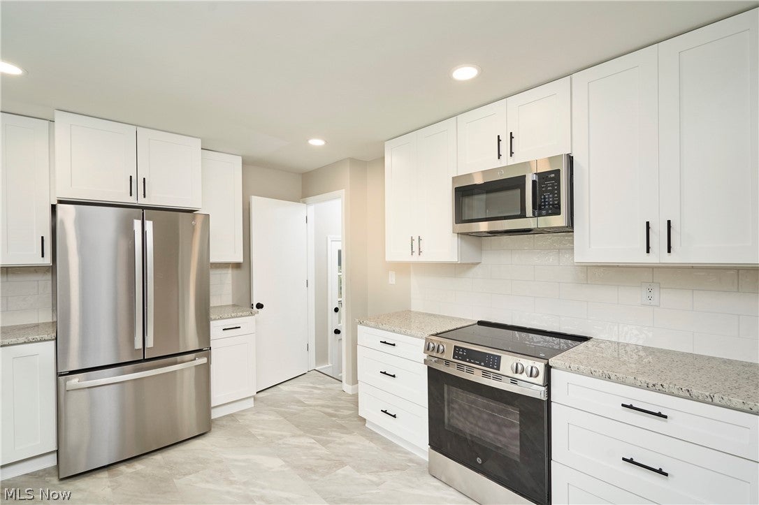 3265 Ridgewood Road