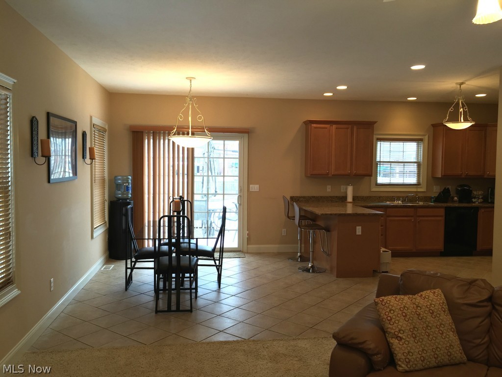 Oakmont Sub/Walter H Tellings - Residential Lease