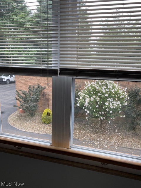 City/Canfield - Commercial Sale