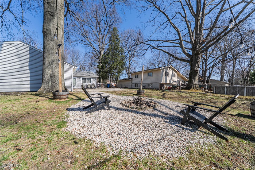 24065 Fairlawn Drive, North Olmsted, Ohio image 32