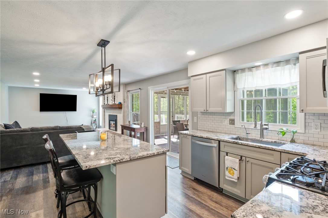 8751 Lake In The Woods Trail, Chagrin Falls, Ohio image 9