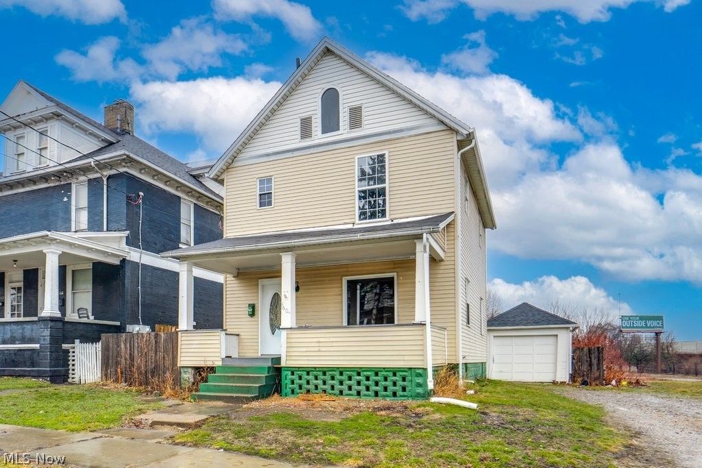 Photo of 1607 9th Street SW, Canton, OH 44706 (MLS # 5191279)