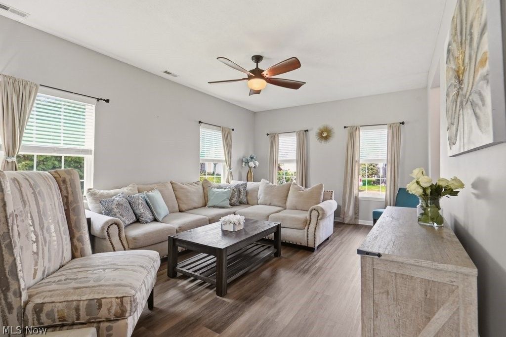 Photo of 307 Teal Circle, Coventry, OH 44319 (MLS # 5202879)