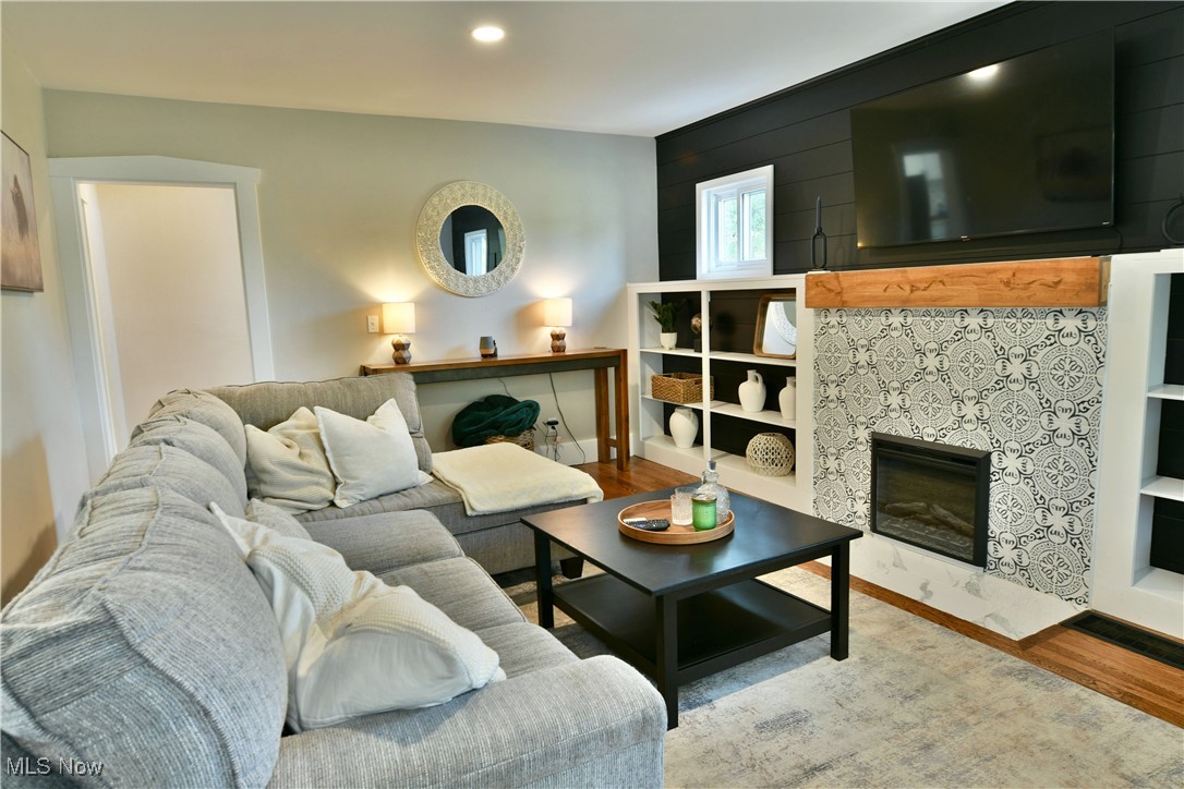 Maple Homestead - Residential