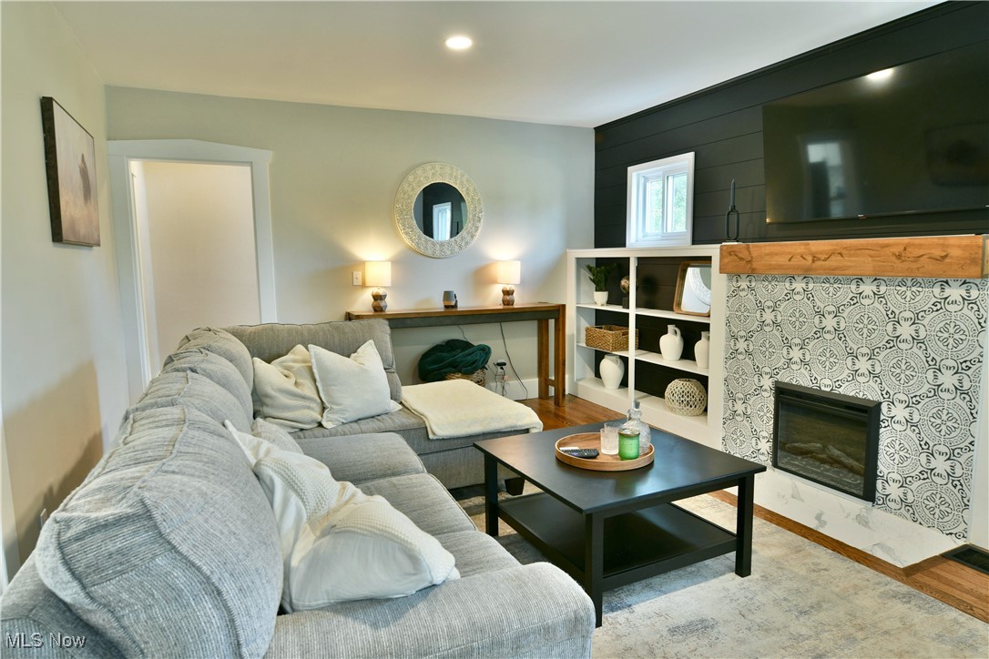 Maple Homestead - Residential