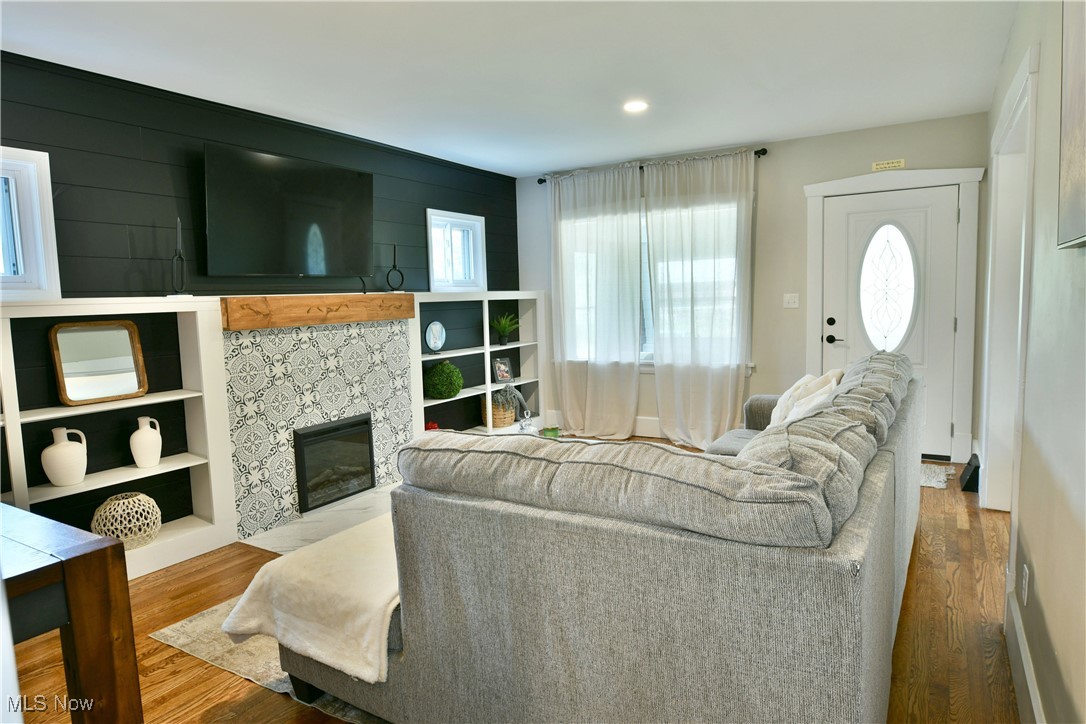 Maple Homestead - Residential