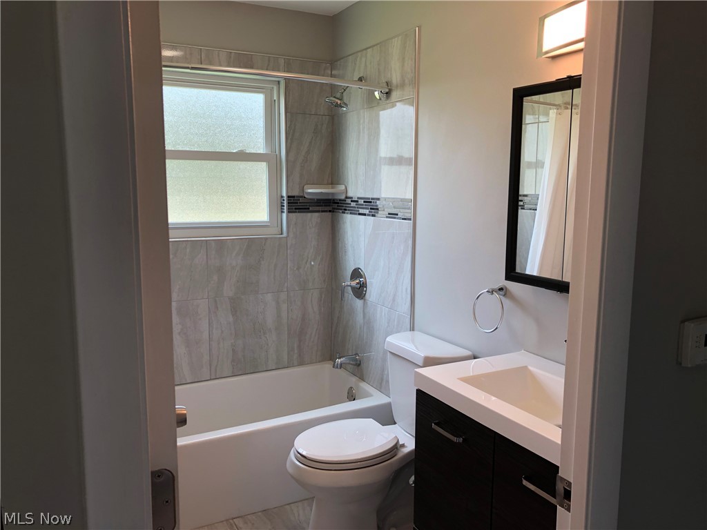 Falcon Homes - Residential