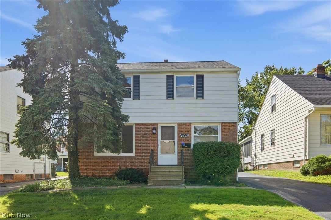 4046 Harwood Road