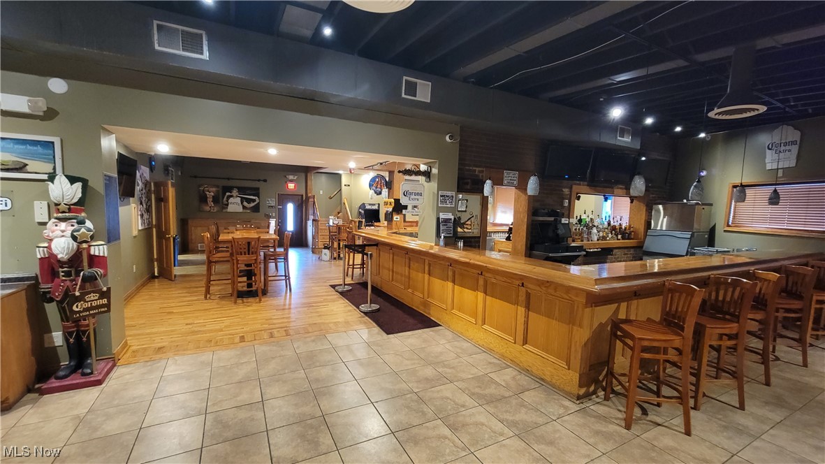 Denham - Commercial Sale