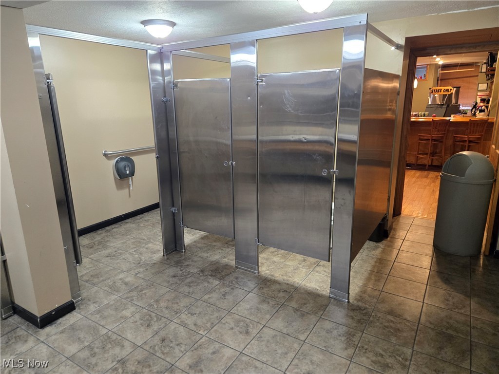 Denham - Commercial Sale