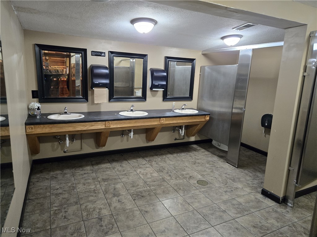 Denham - Commercial Sale