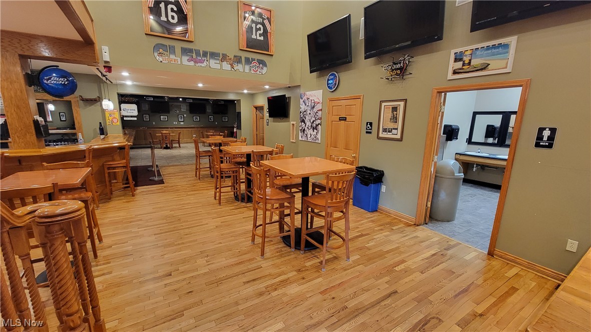 Denham - Commercial Sale