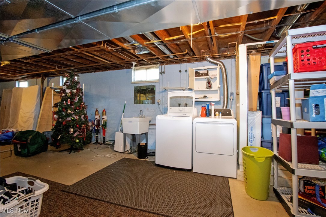 Wooster, Ohio 44691, United States, 4 Bedrooms Bedrooms, ,2 BathroomsBathrooms,Residential,Active,228762