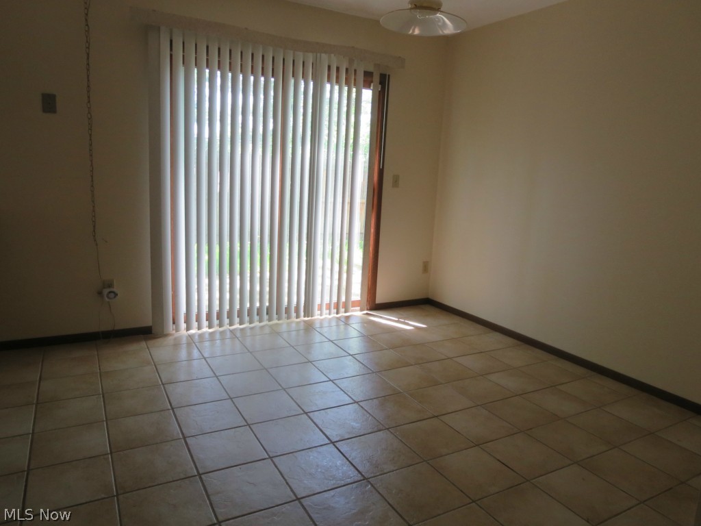 Beacon Hill Estates Ph I - Residential Lease