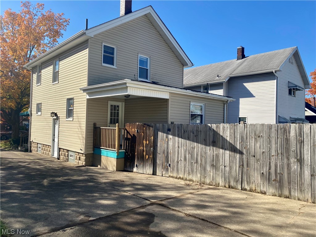 Townsend Villa - Residential