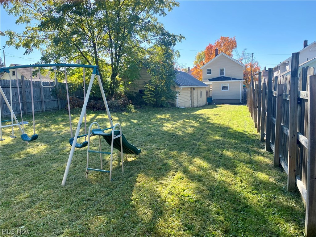 Townsend Villa - Residential