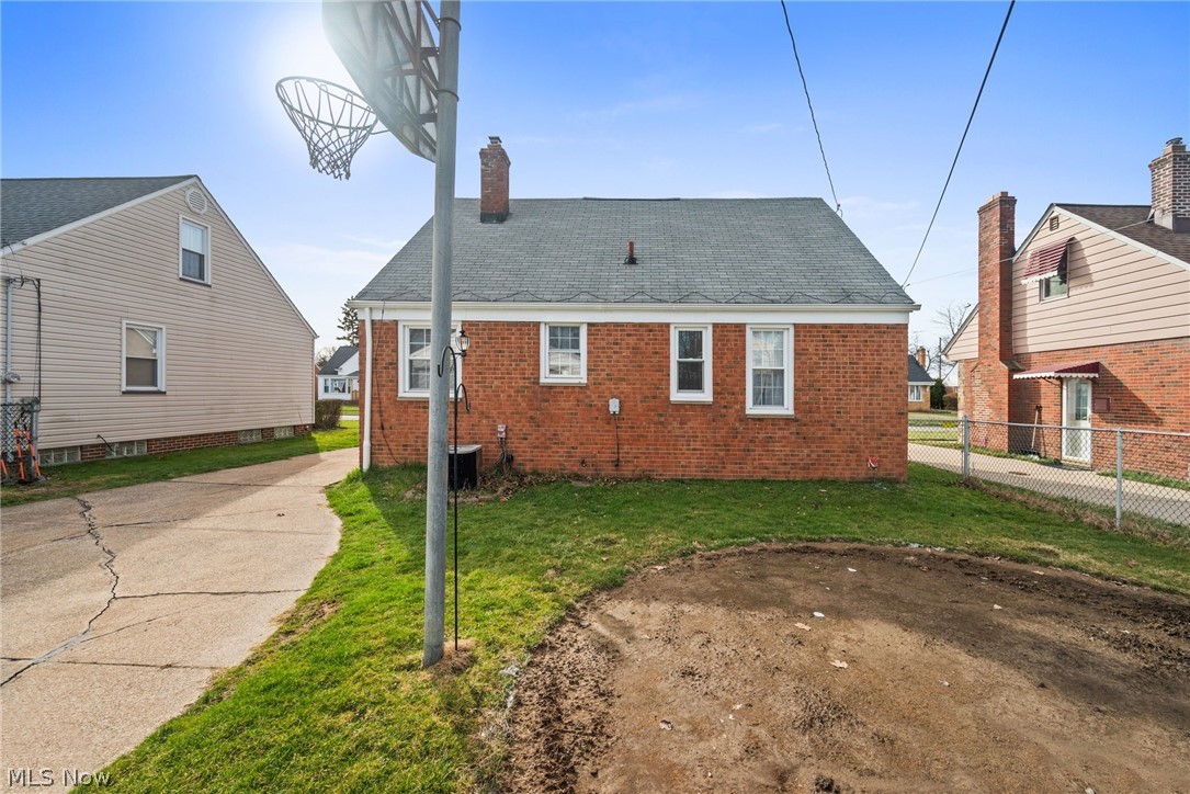 Broadfield Sub/W H Tellings - Residential