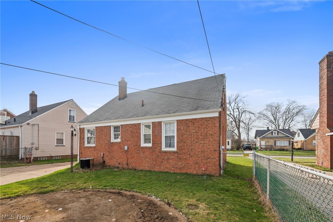 Broadfield Sub/W H Tellings - Residential