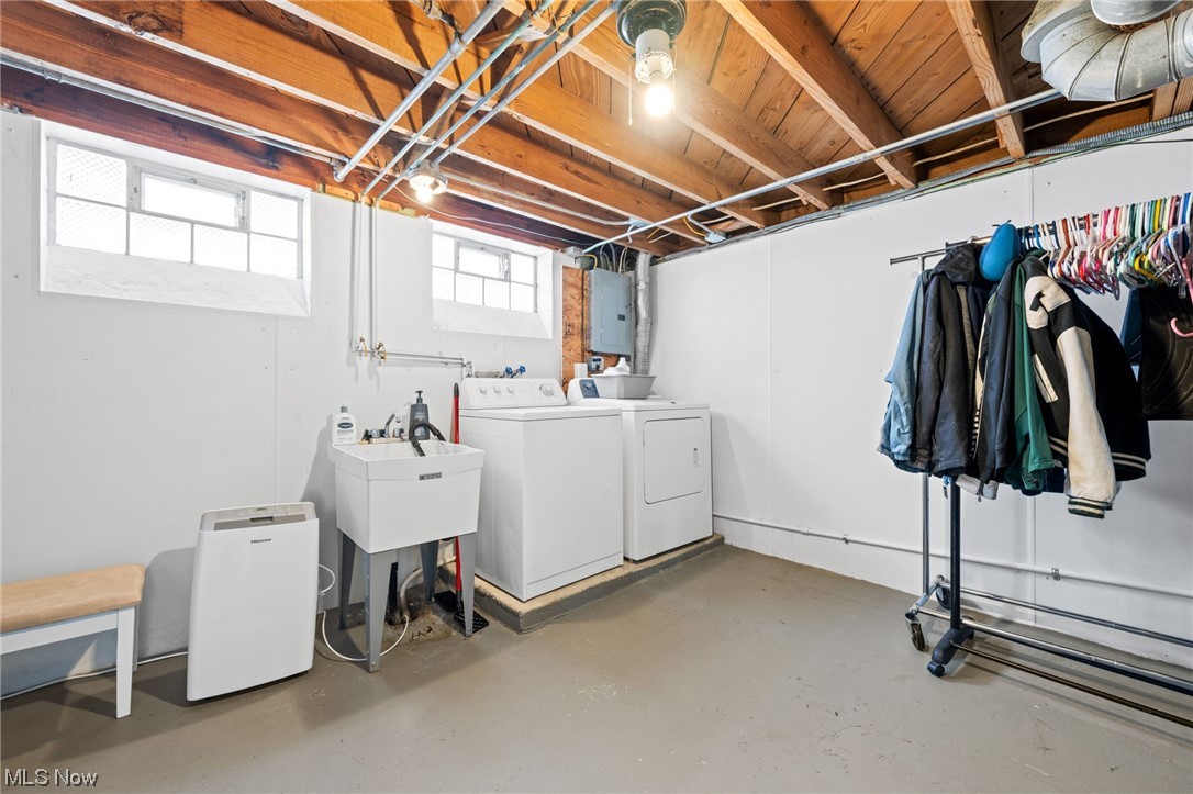 Broadfield Sub/W H Tellings - Residential