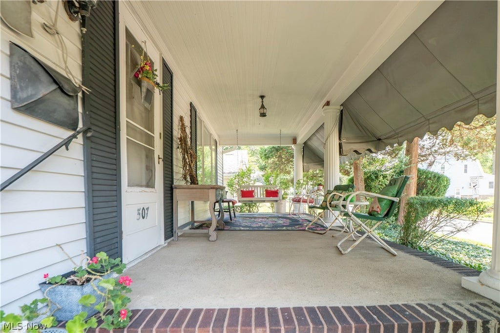 Photo of 507 W Maple Street, North Canton, OH 44720 (MLS # 5226272)