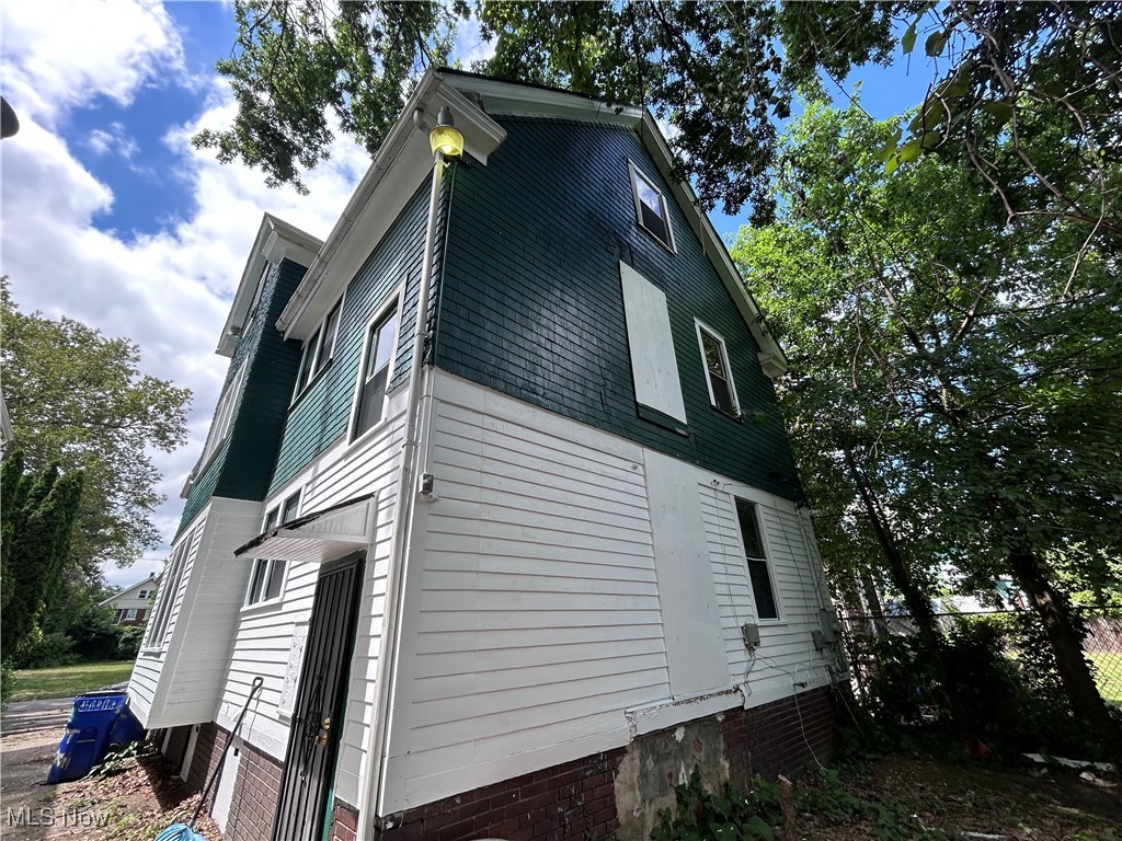13705 Earlwood Road
