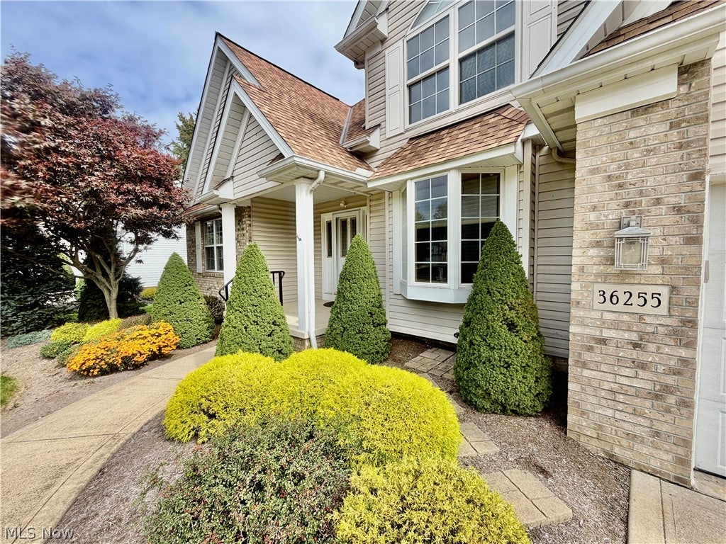 36255 Sandy Knoll Drive