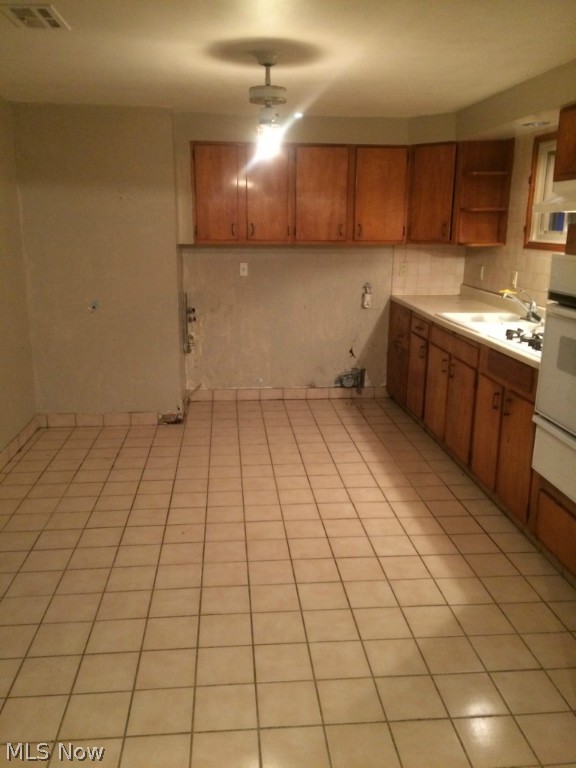 Briar Root Manor - Residential