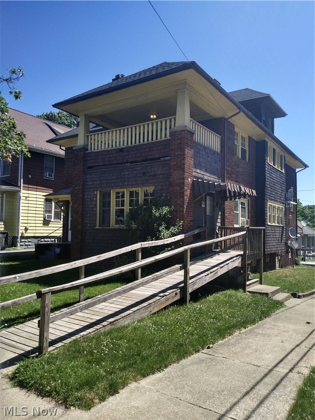 Photo of 1701 Ohio Avenue, Youngstown, OH 44504 (MLS # 5191451)