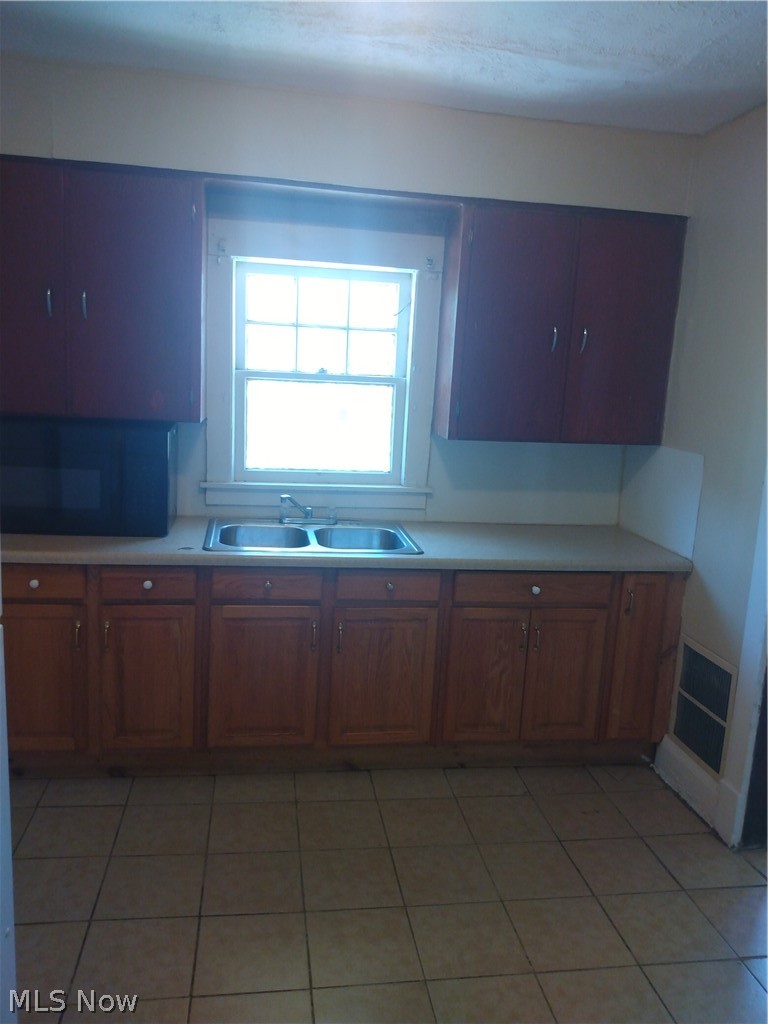 City/Youngstown - Residential Income